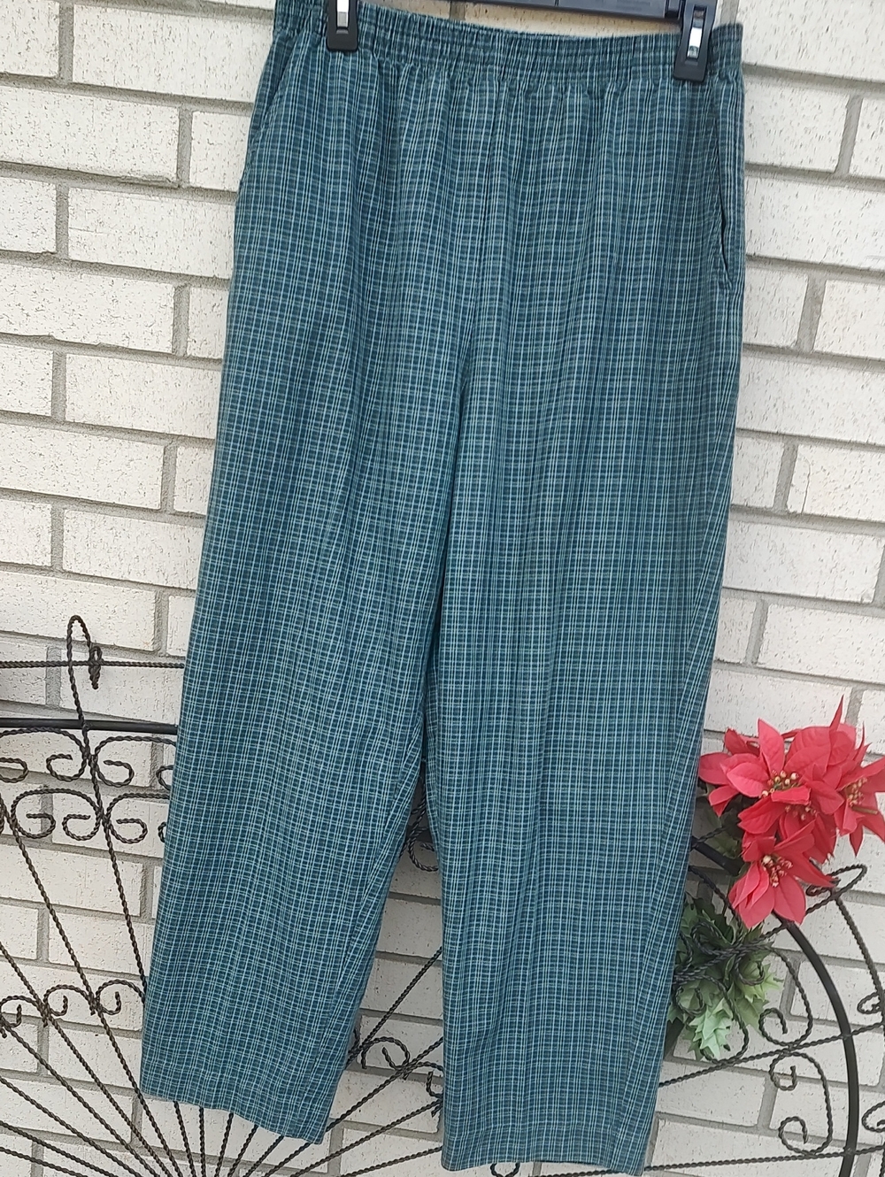 Jantzen/Pants - Picture 3 of 9